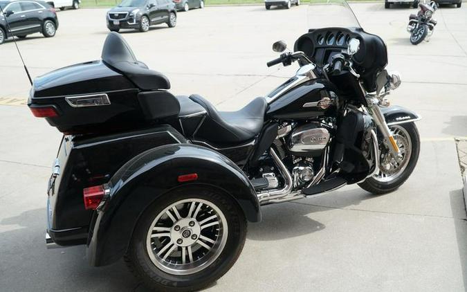 2022 Harley-Davidson® FLHTCUTG - Tri Glide® Ultra