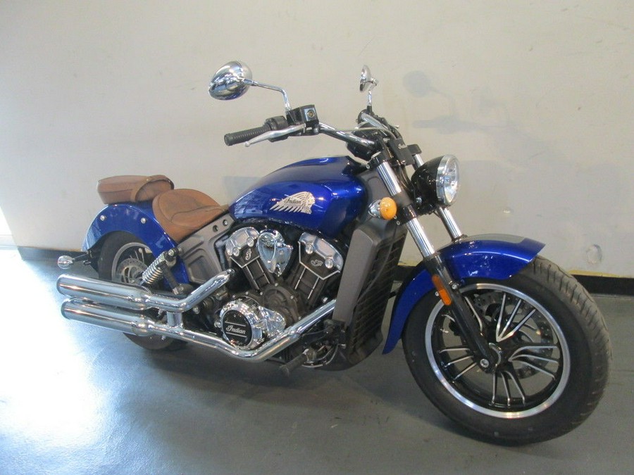 2016 Indian Motorcycle® Scout® Silver Smoke