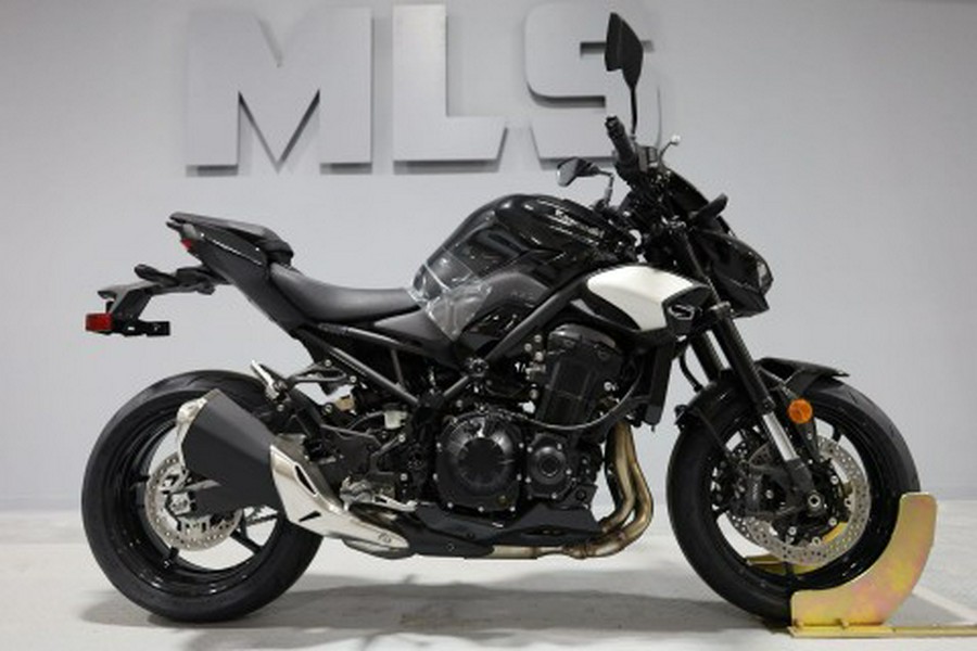 2025 Kawasaki Z900 ABS