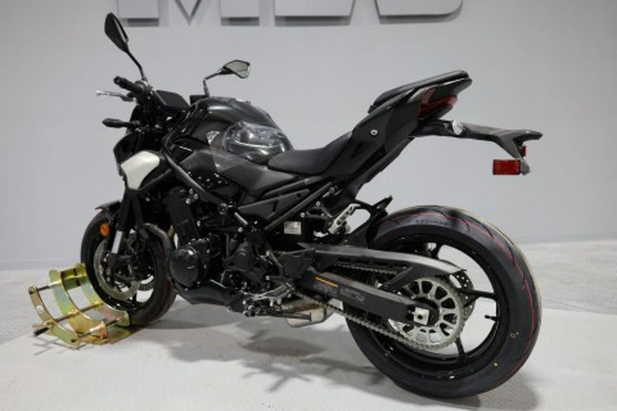 2025 Kawasaki Z900 ABS