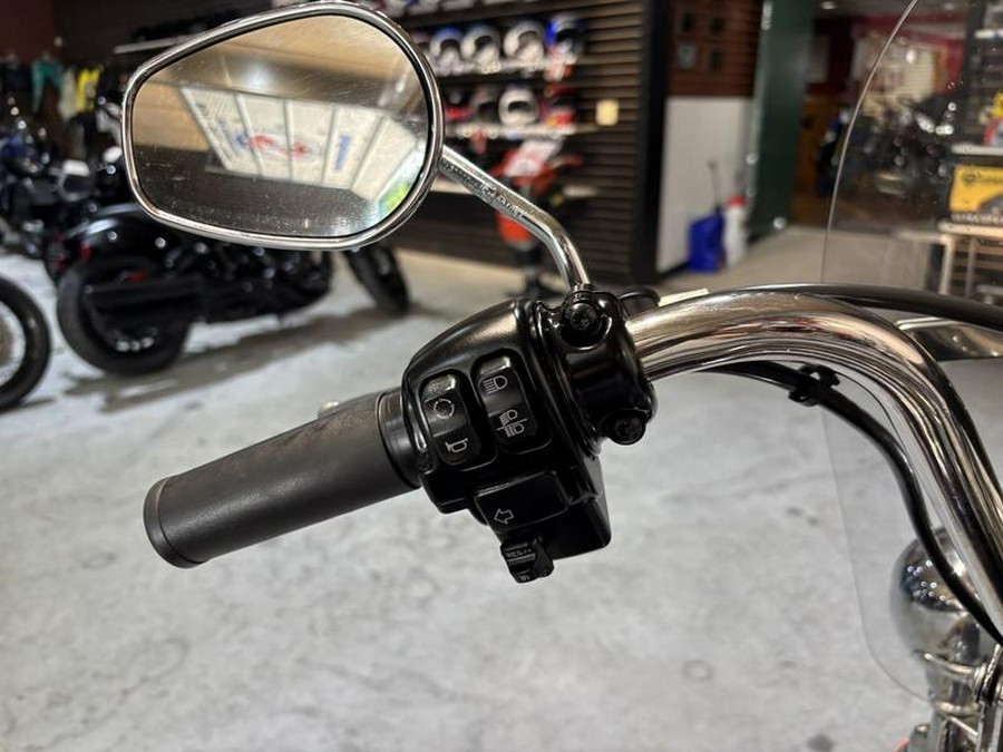 2016 Harley-Davidson® FLSTC - Heritage Softail® Classic