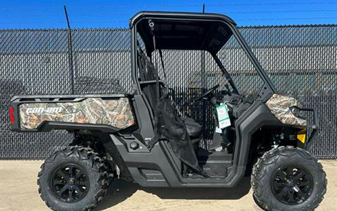 2024 Can-Am Defender XT HD7