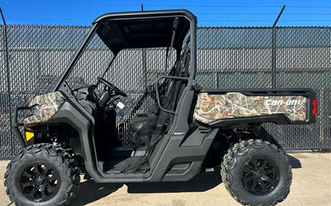 2024 Can-Am Defender XT HD7