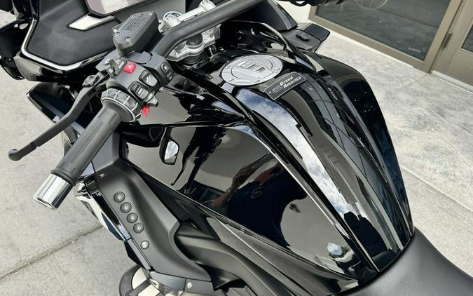 2024 BMW K 1600 Grand America Black Storm Metallic