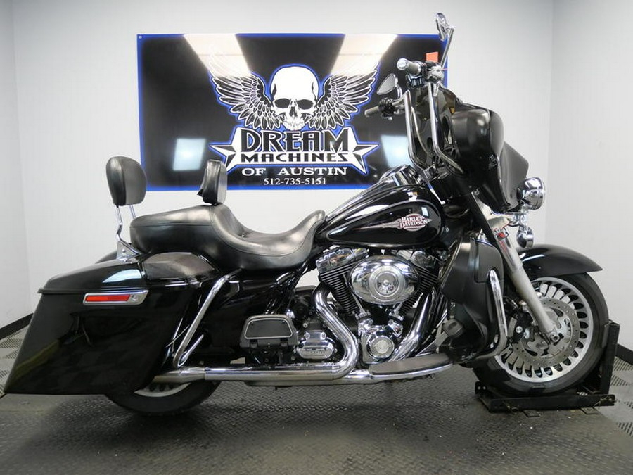 2011 Harley-Davidson® FLHTC - Electra Glide® Classic