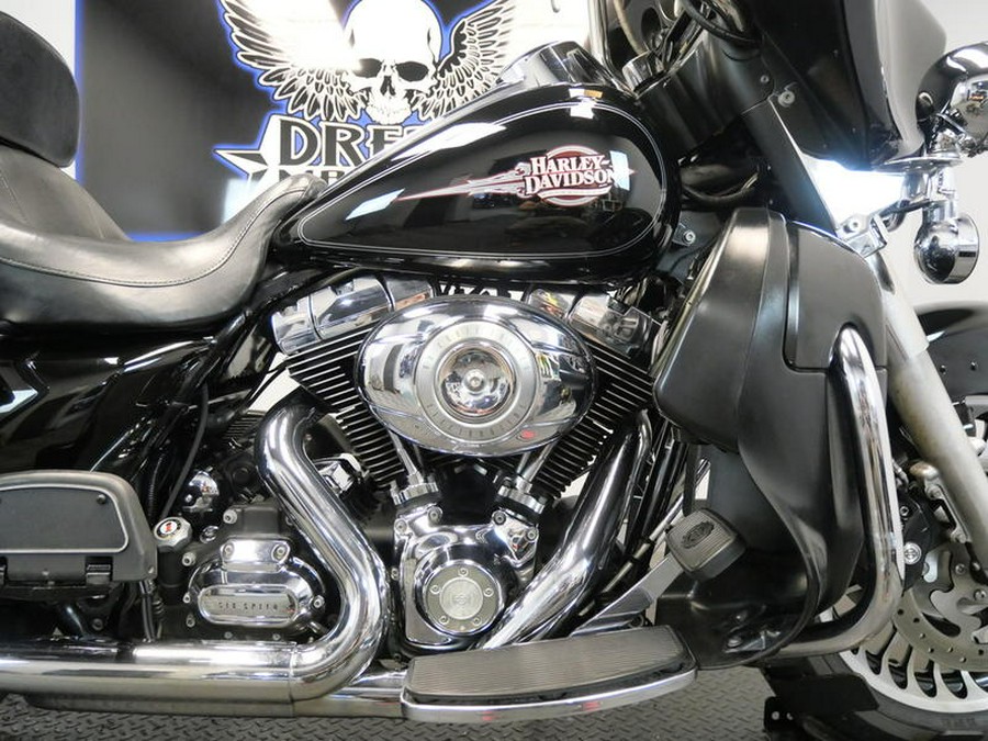 2011 Harley-Davidson® FLHTC - Electra Glide® Classic