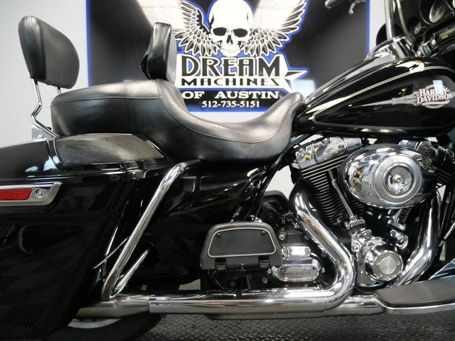 2011 Harley-Davidson® FLHTC - Electra Glide® Classic