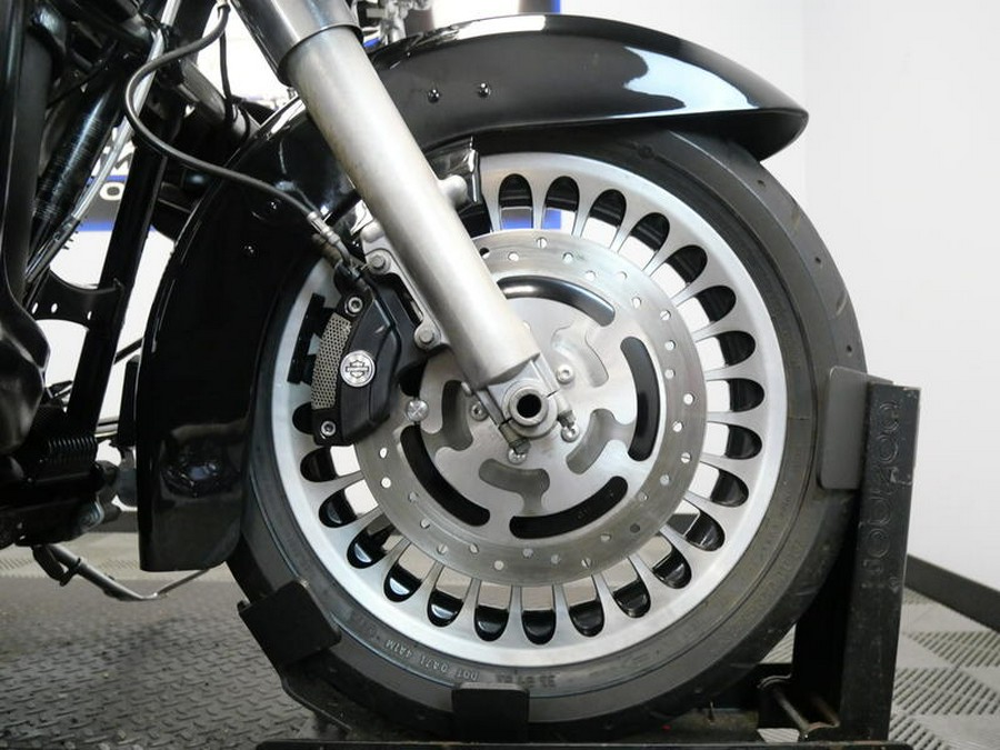 2011 Harley-Davidson® FLHTC - Electra Glide® Classic