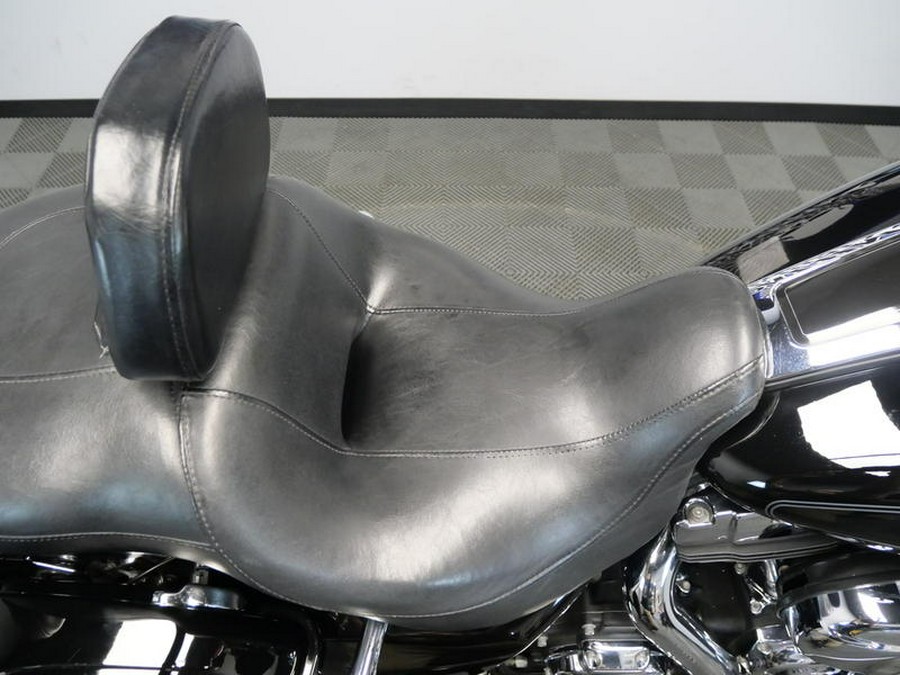 2011 Harley-Davidson® FLHTC - Electra Glide® Classic