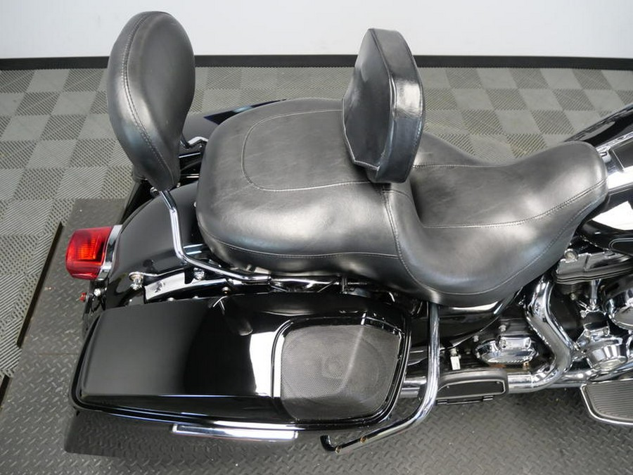 2011 Harley-Davidson® FLHTC - Electra Glide® Classic