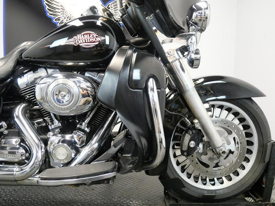 2011 Harley-Davidson® FLHTC - Electra Glide® Classic