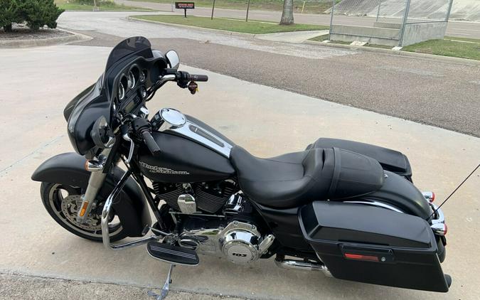 2013 Harley-Davidson Street Glide BLACK DENIM