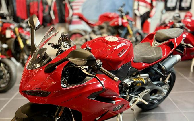 2026 Ducati PANIGALE V2