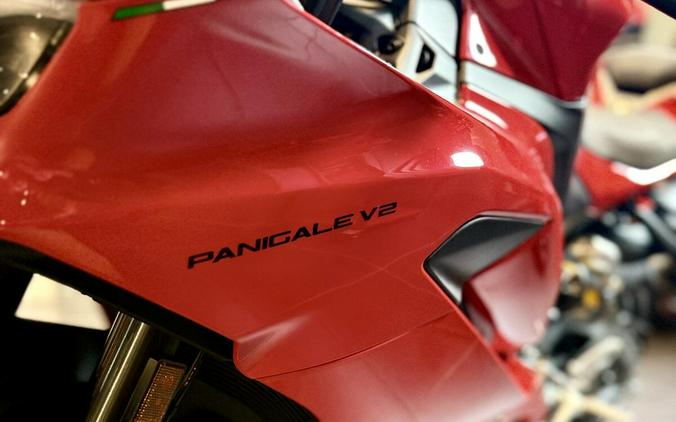 2026 Ducati PANIGALE V2