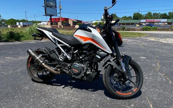 2022 Duke 390 - KTM