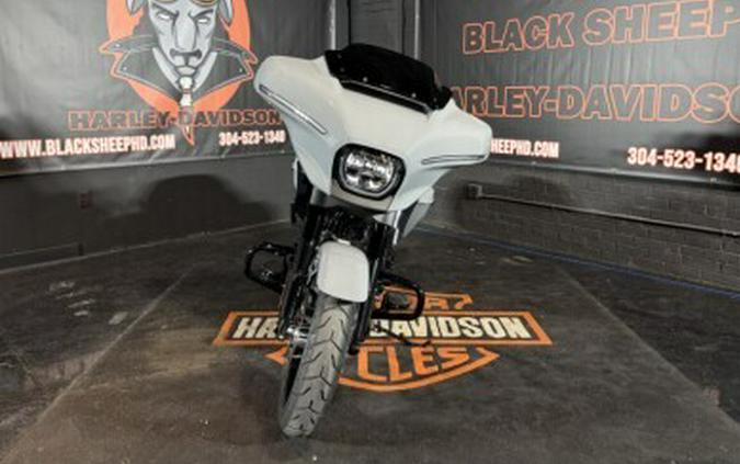 2026 Harley-Davidson Street Glide FLHX