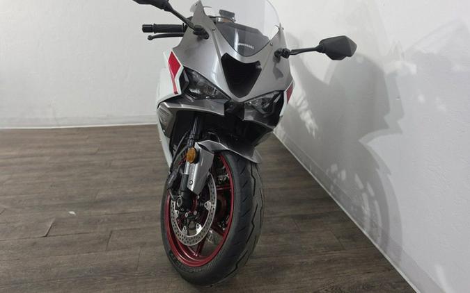 2025 Kawasaki Ninja ZX-6R
