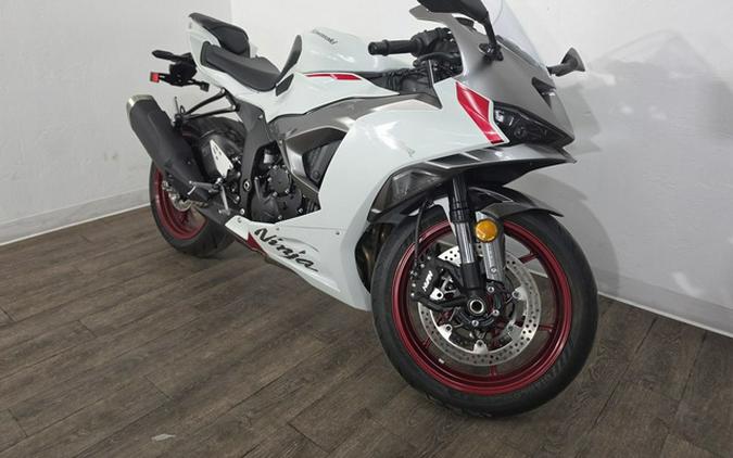 2025 Kawasaki Ninja ZX-6R