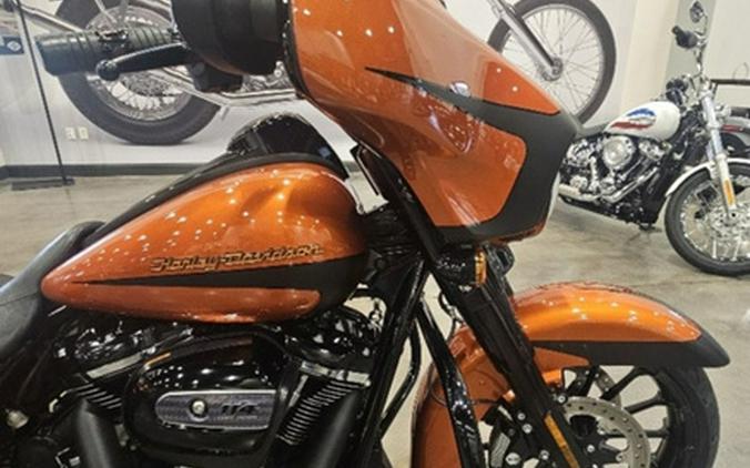 2019 Harley-Davidson Street Glide FLHXS - Special