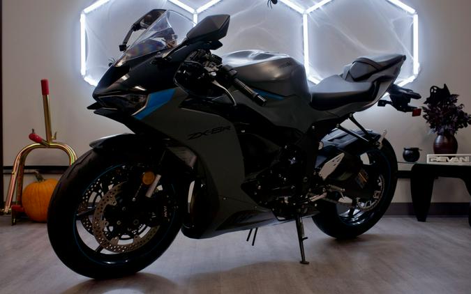 2025 KAWASAKI Ninja ZX-6R ZX636JS