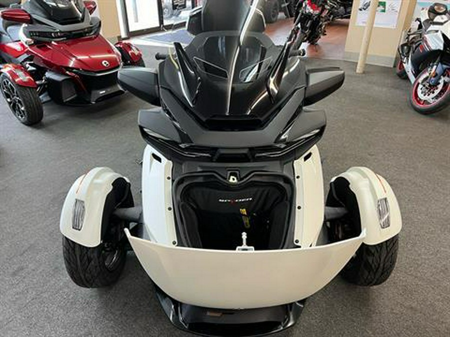 2024 Can-Am Spyder RT Sea-to-Sky