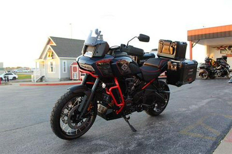 2025 Harley-Davidson CVO™ Pan America®