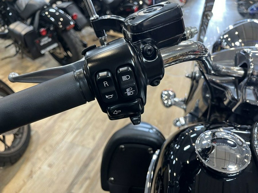 2016 Harley-Davidson FLRT - Freewheeler