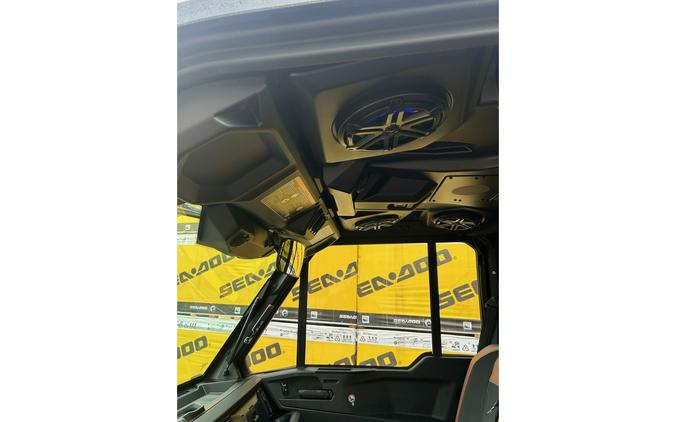 2026 Can-Am Defender MAX Lone Star Cab HD11