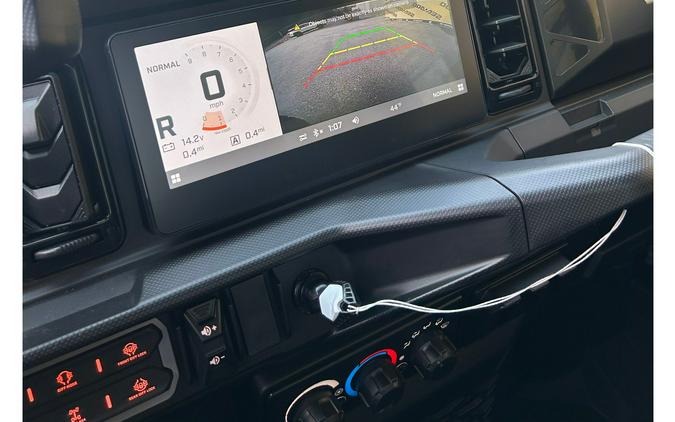 2026 Can-Am Defender MAX Lone Star Cab HD11