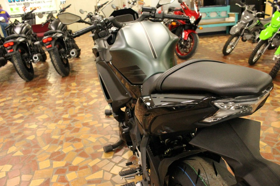 2025 Kawasaki Ninja 650 ABS Ninja 650 ABS - SDAG3525