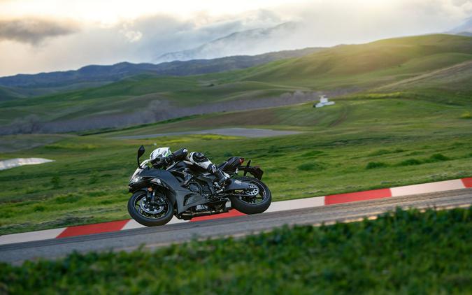 2024 Kawasaki Ninja ZX-6R ABS