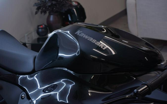 2026 KAWASAKI Ninja ZX-6R