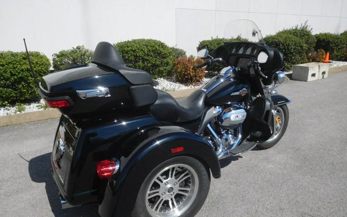 FLHTCUTG 2022 Tri Glide Ultra