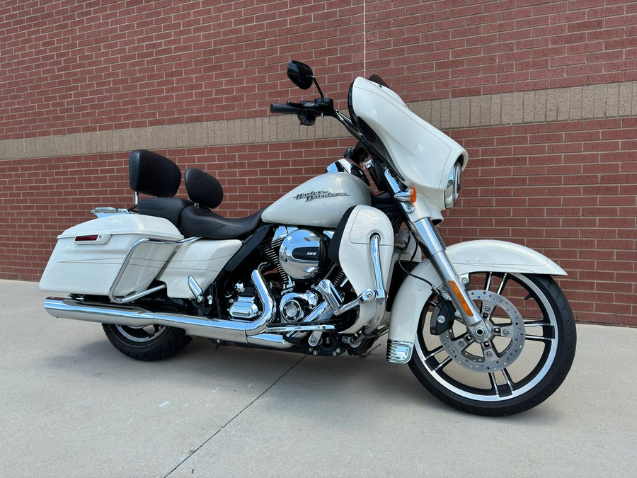 2014 Harley-Davidson FLHXS