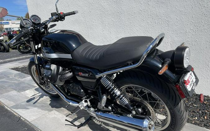 2024 Moto Guzzi V7 Special