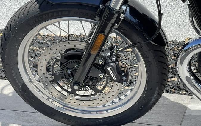 2024 Moto Guzzi V7 Special