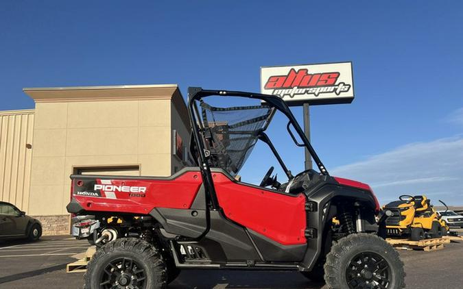 2025 Honda Pioneer 1000 Deluxe