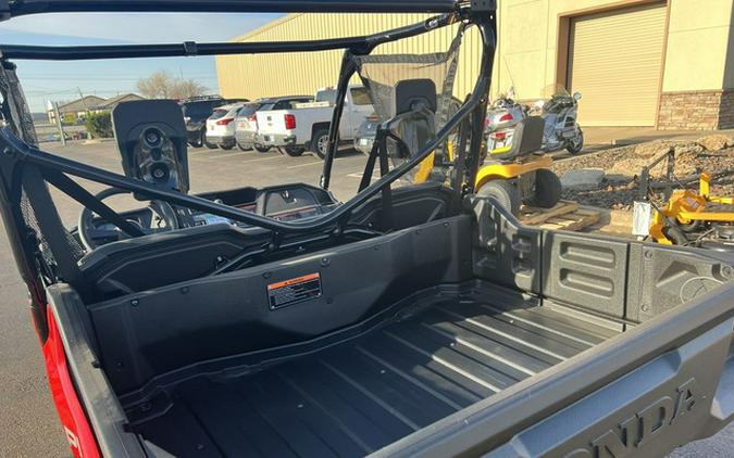 2025 Honda Pioneer 1000 Deluxe