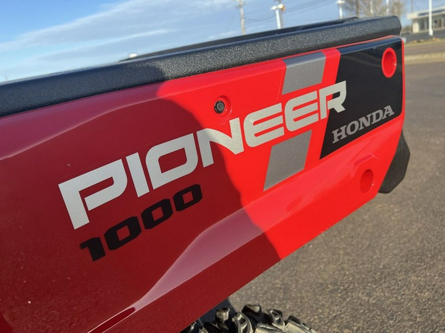 2025 Honda Pioneer 1000 Deluxe