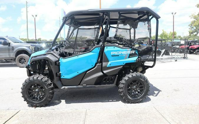 2025 Honda Pioneer 1000-5 Deluxe