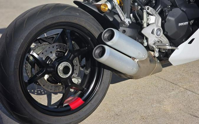 2024 Ducati SuperSport 950 S
