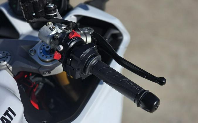 2024 Ducati SuperSport 950 S