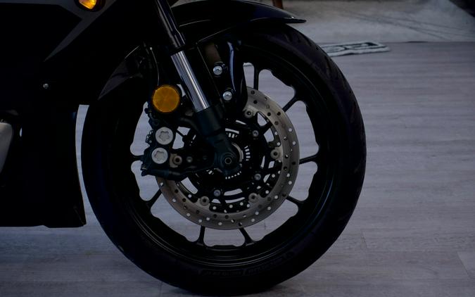 2025 YAMAHA YZF-R7