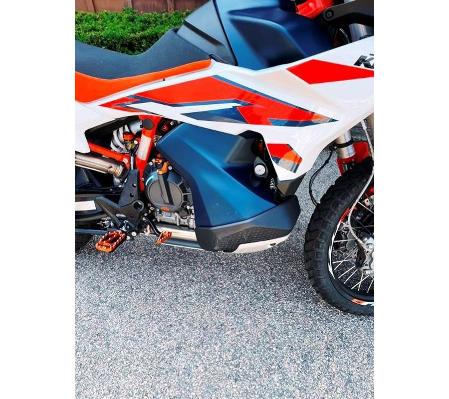 2023 890 Adventure R - KTM