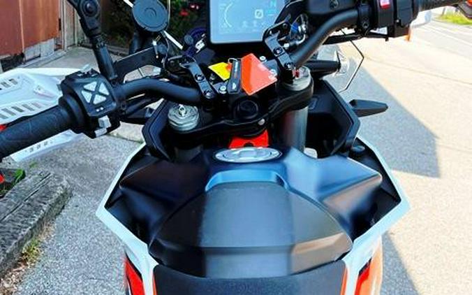 2023 890 Adventure R - KTM