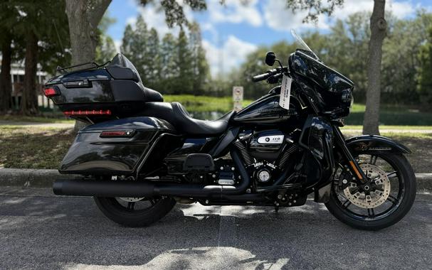 2020 Harley-Davidson® Ultra Limited Vivid Black