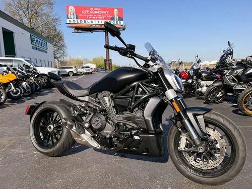 2021 Ducati XDiavel Dark and Black Star First Look Preview Photo Gallery