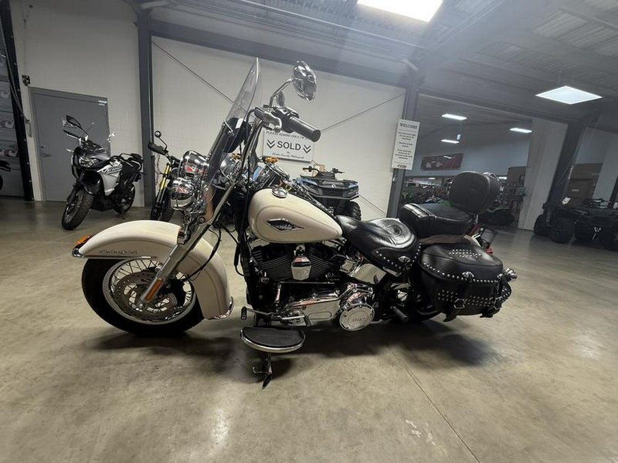 2015 Harley-Davidson® FLSTC - Heritage Softail® Classic