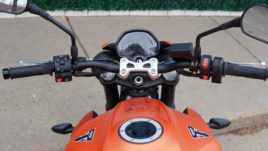 2025 Triumph Street Triple 765 R