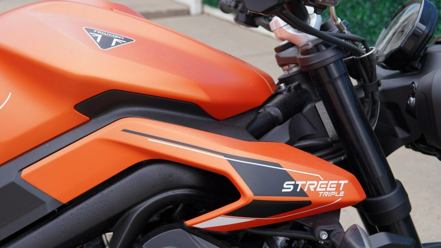 2025 Triumph Street Triple 765 R